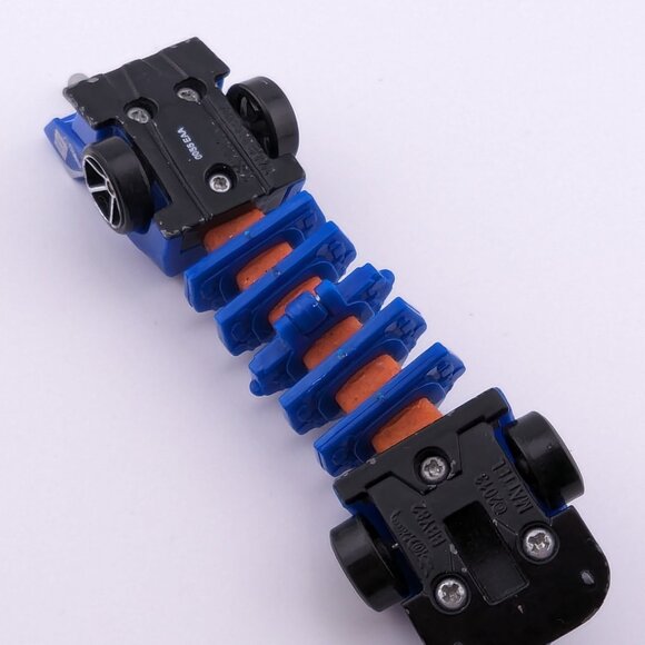 Hot Wheels Slithering Flexible Mutant Machines Flexforce 2013 - Picture 3 of 3